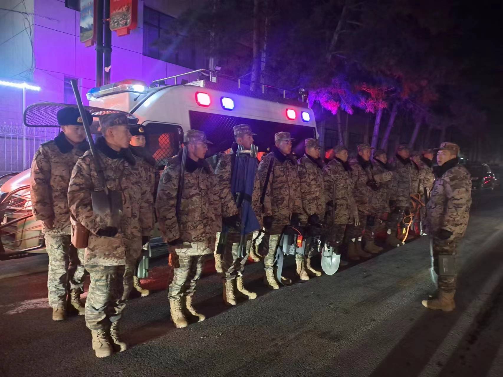 积石山6.2级地震|直击震后救援15小时