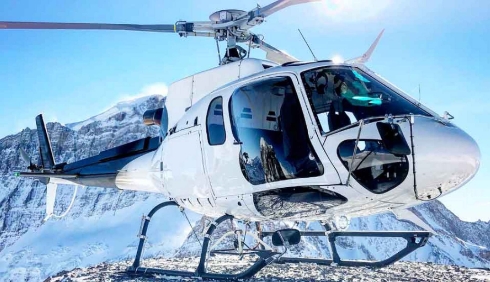 可以用茅台酒来洗脚吗是什么梗？这梗用于讽刺或反映某些人过度浪费、奢侈的行为