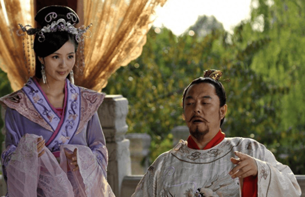 杨家将12寡妇西征：穆桂英被万箭穿心最惨 仅有一人得以善终