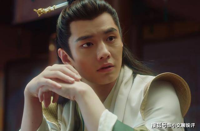 《与凤行》敢色诱沈璃？拂容君诱人的香肩 终究是“脏”了行止的眼