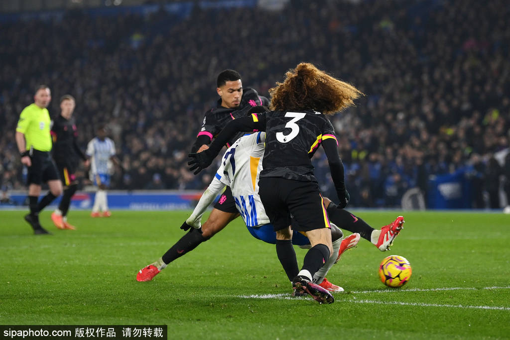 英超-三笘薰神级停球破门明特双响 切尔西0-3遭布莱顿双杀