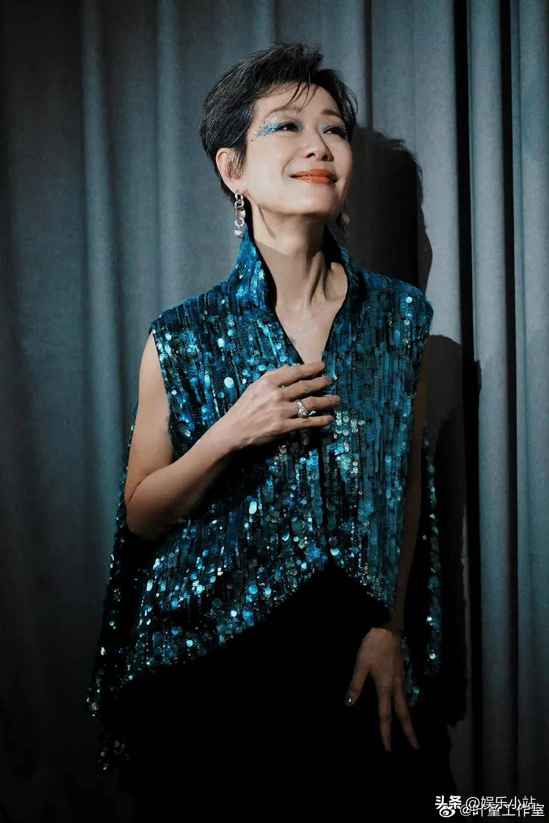 原创            62岁叶童嚎啕致电已婚初恋：梁家辉“不然你还能打给谁”透出辛酸