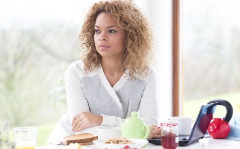 早餐如何吃？警惕陷入 4 大常见误区，需注意哦