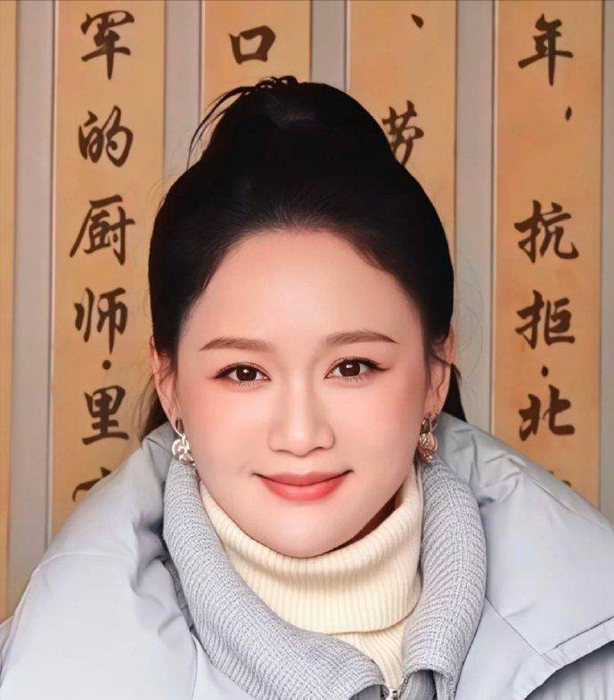 原创            46岁陈乔恩因被夸【国泰民安】上热搜！她却不服：直接说我胖好了