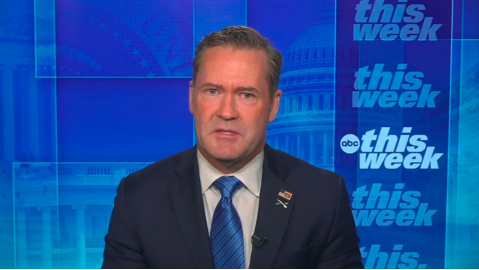 被问是否可能对伊朗采取直接军事行动，美官员称“所有选项都在考虑范围内”