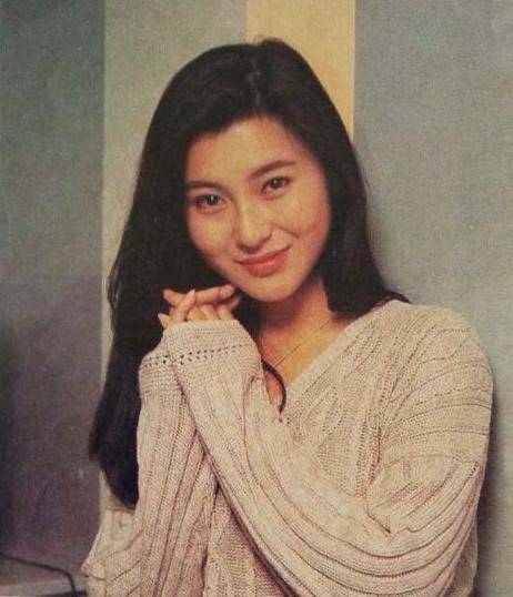 原创            前亚视一姐两次自杀未遂疑被下降头，退圈多年自揭解约内幕：有幻觉