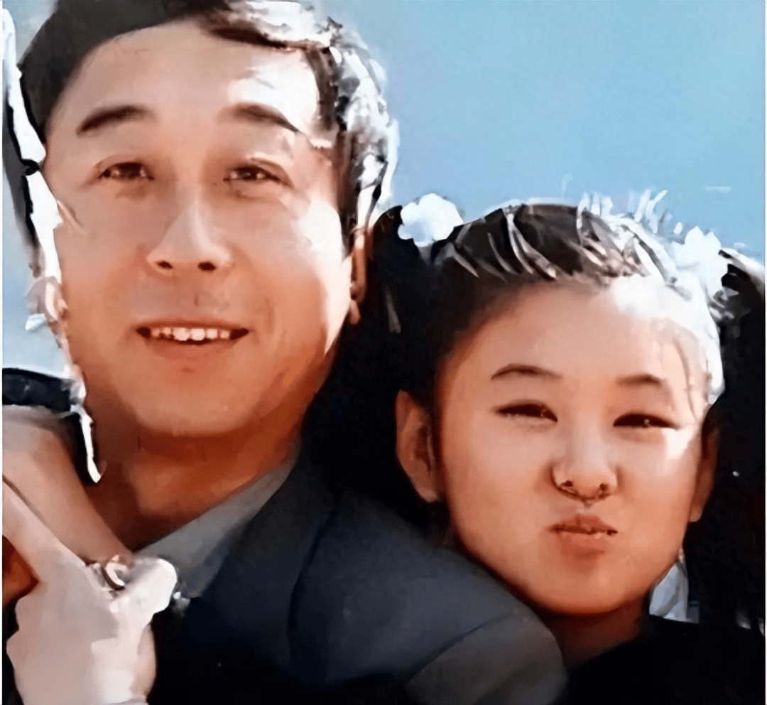 原创            冯巩女儿:从不拍吻戏，如今年近40的她仍像18岁