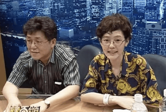 《娱乐百分百》键盘老师去世 小S为其悼念