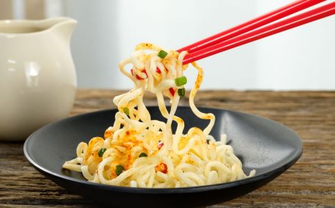 方便面会致癌？别信，此乃谣言，切勿轻信