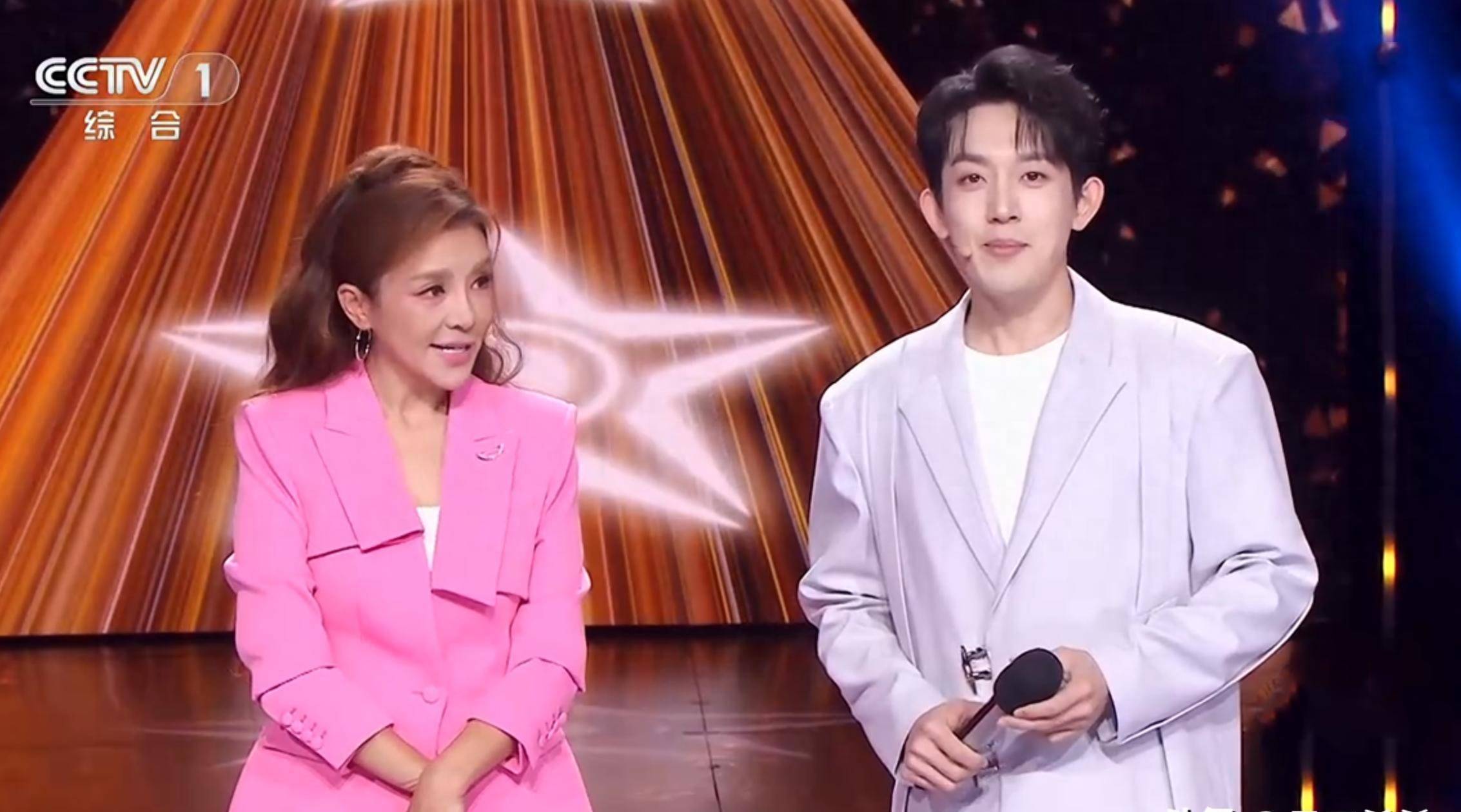 原创            二零二五央妈《星光大道》复播大改版,这次有什么调整?