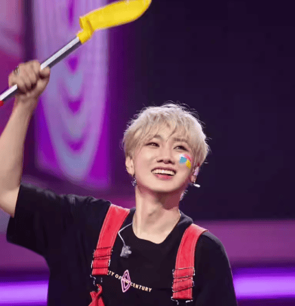 原创            汪苏泷演唱会全明星阵容