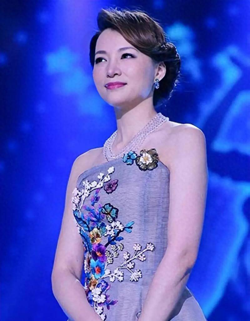 原创            央视主持自曝妇科疾病严重，已切除子宫无法生娃，发视频尽显憔悴