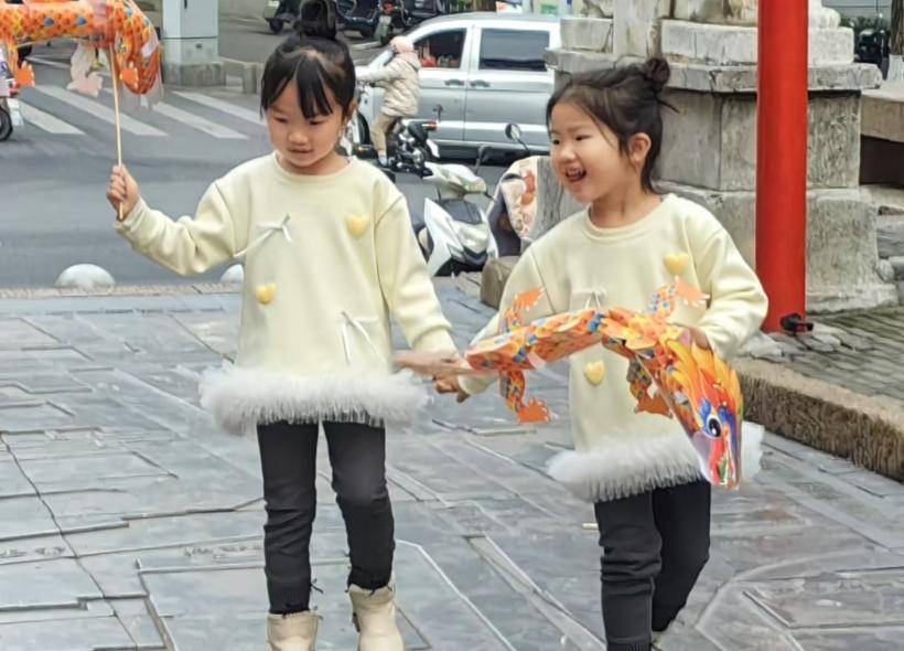 原创            安徽姐妹花的天赋奇迹，能否在2位女作家的故事里找到答案？