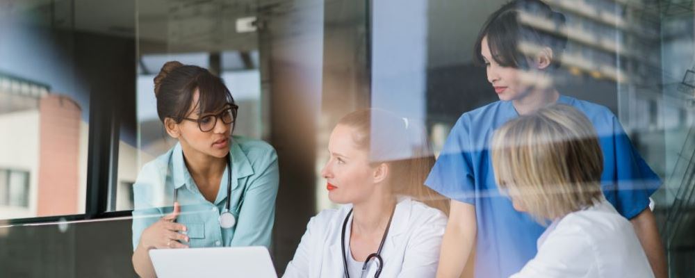 上班走神开小差缘由：皆因精力不足所致