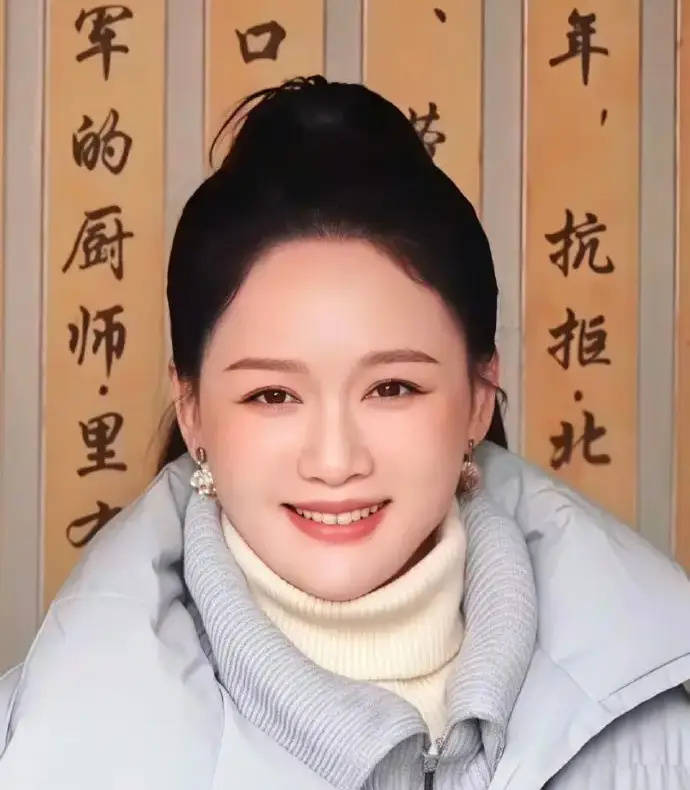 考古 | 陈乔恩婚后变“幸福肥”，从谐星出道逆袭成偶像剧女王，她的松弛感赢麻了！
