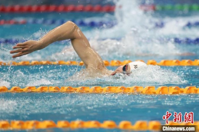 全国春季游泳锦标赛：孙佳俊、余依婷夺冠 孙杨摘银
