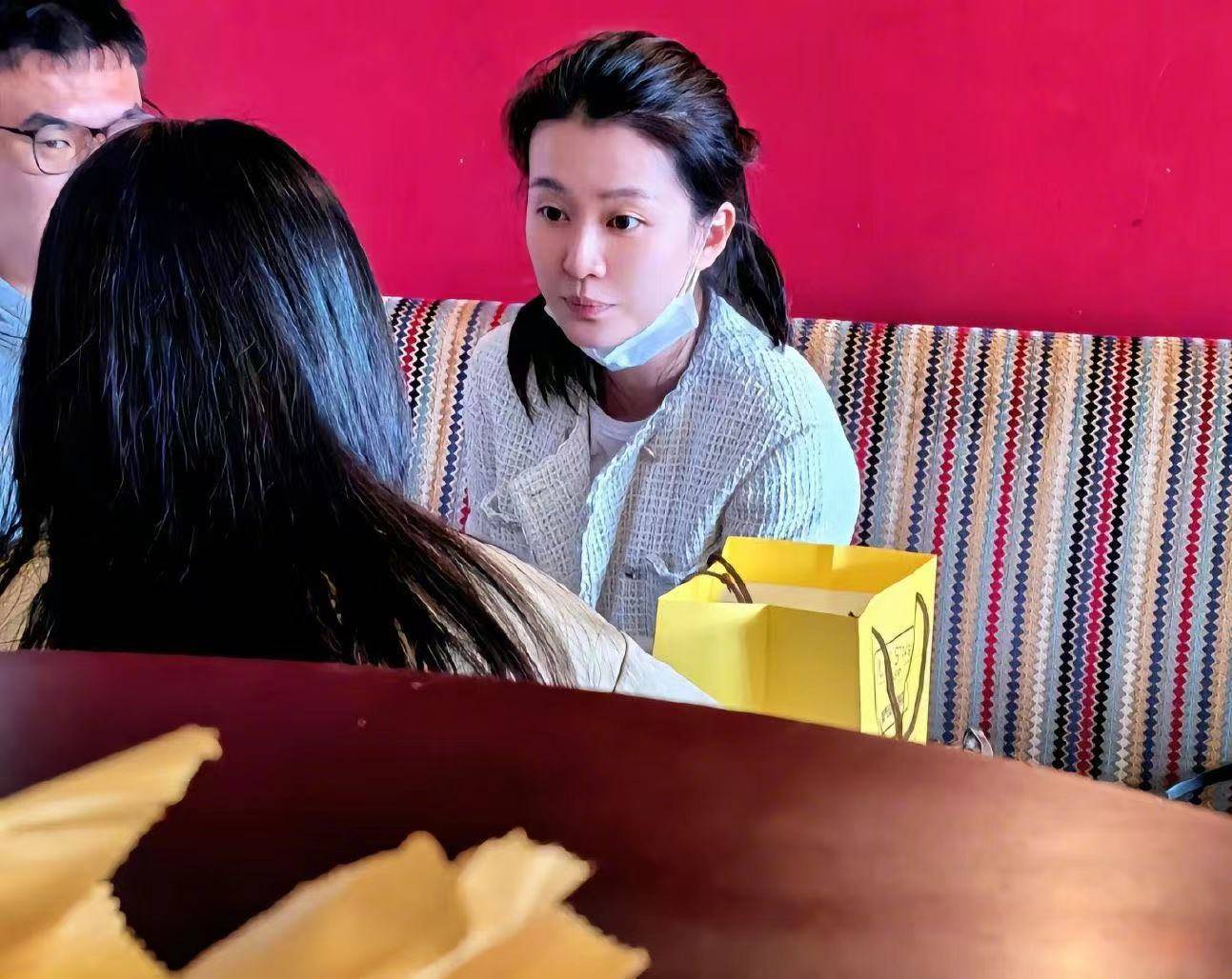 原创            乔欣被偶遇和赖柏霖澳门游，难道传言成真的