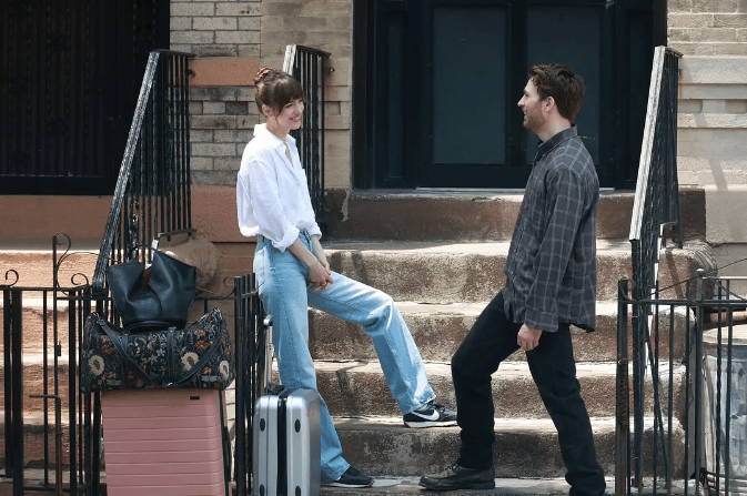 电影《物质主义者》北美定档0613,达科塔·约翰逊、克里斯·埃文斯主演