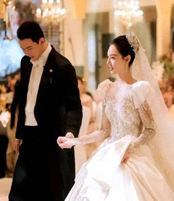 原创            综艺《我们的爸爸》里傅潇倩,不愧是中戏毕业的,很会演。