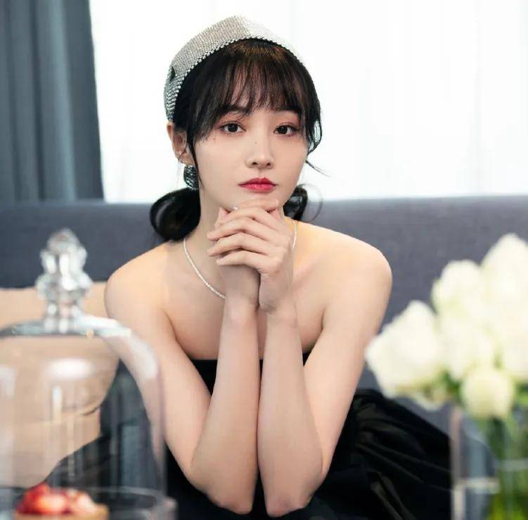 原创            郑爽首次透露还债进度!筹了2.99亿剩几千万没还,终于低头认错