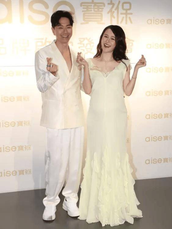 TVB43岁花旦挺大肚现身！自爆老公知道宝宝性别后哭了！回应下月是否剖腹产