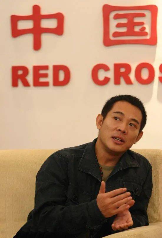 李连杰,一个打一万个