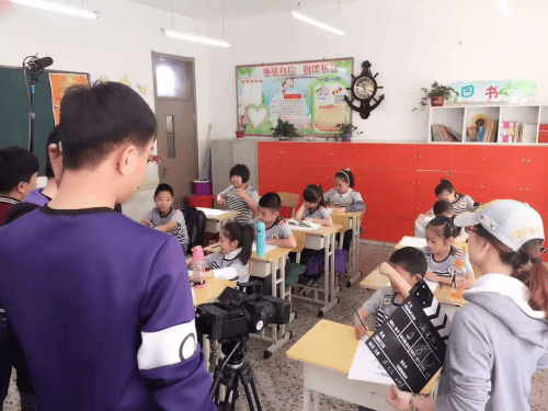 音乐电影《奏响梦想》今日开机，重温童年音乐之旅