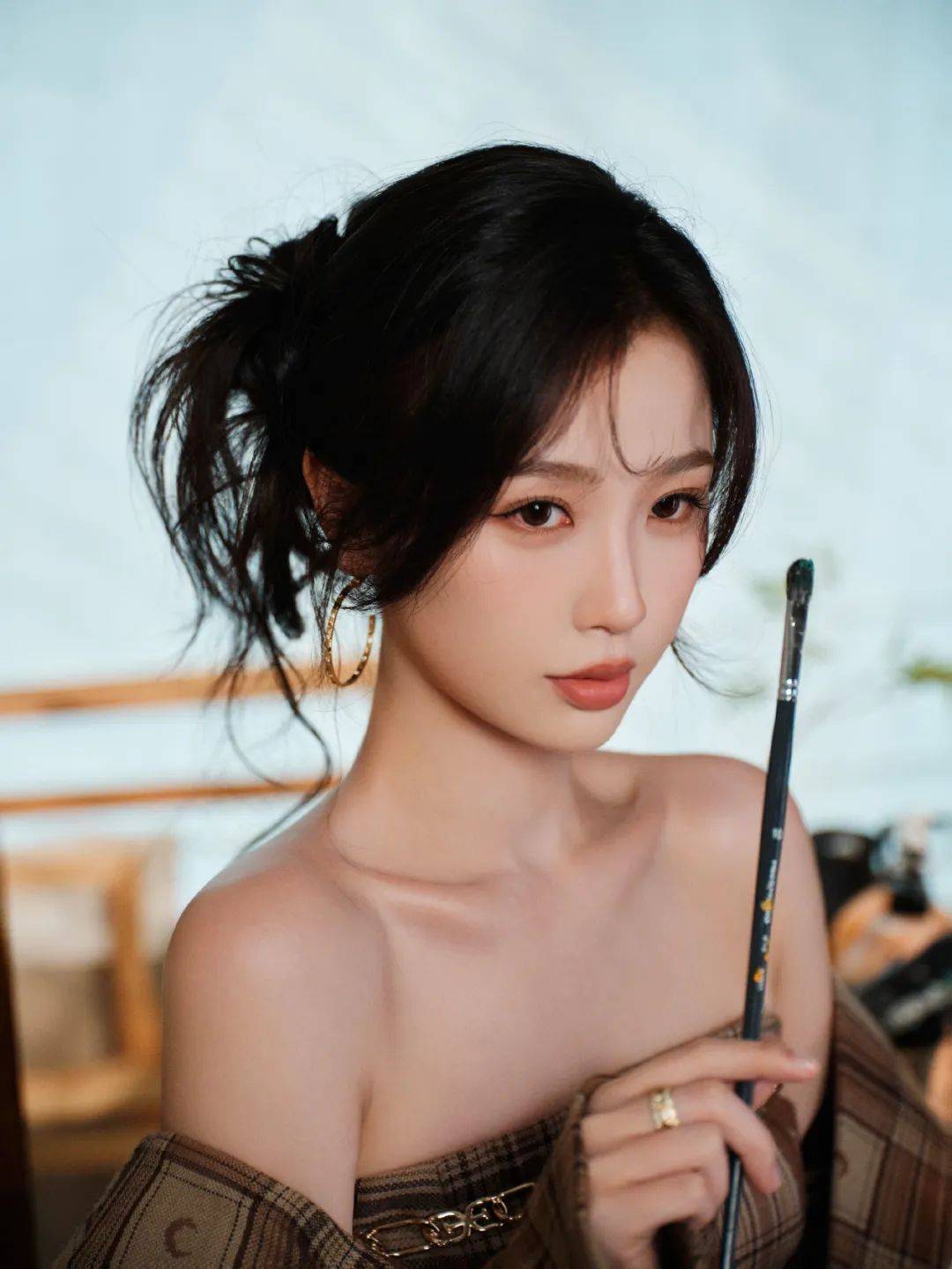 榜妹热线 ｜虞书欣新剧被黑了？田曦薇李一桐cp不和？刘昊然出演《将门毒后》？林更新重返电影圈？田嘉瑞杀青在即？