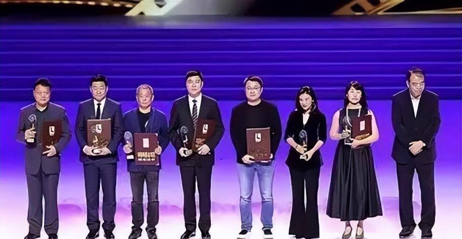 原创            胡锡进的老毛病又犯了,是为姚晨说情,还是为自己的言论洗地?