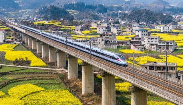 开往春天的列车