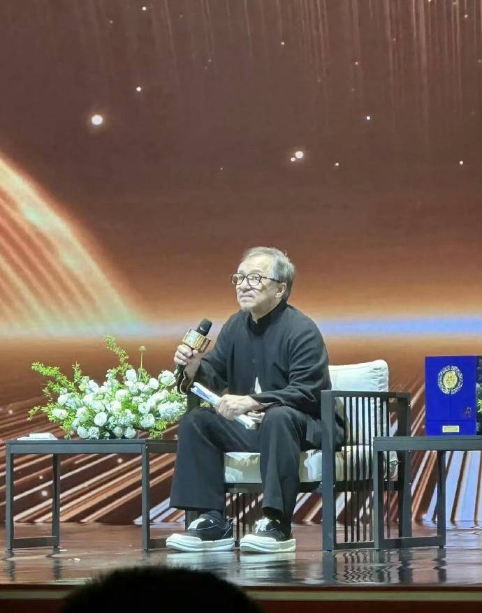 没有任何东西能阻止人类衰老， 龙哥也一样.