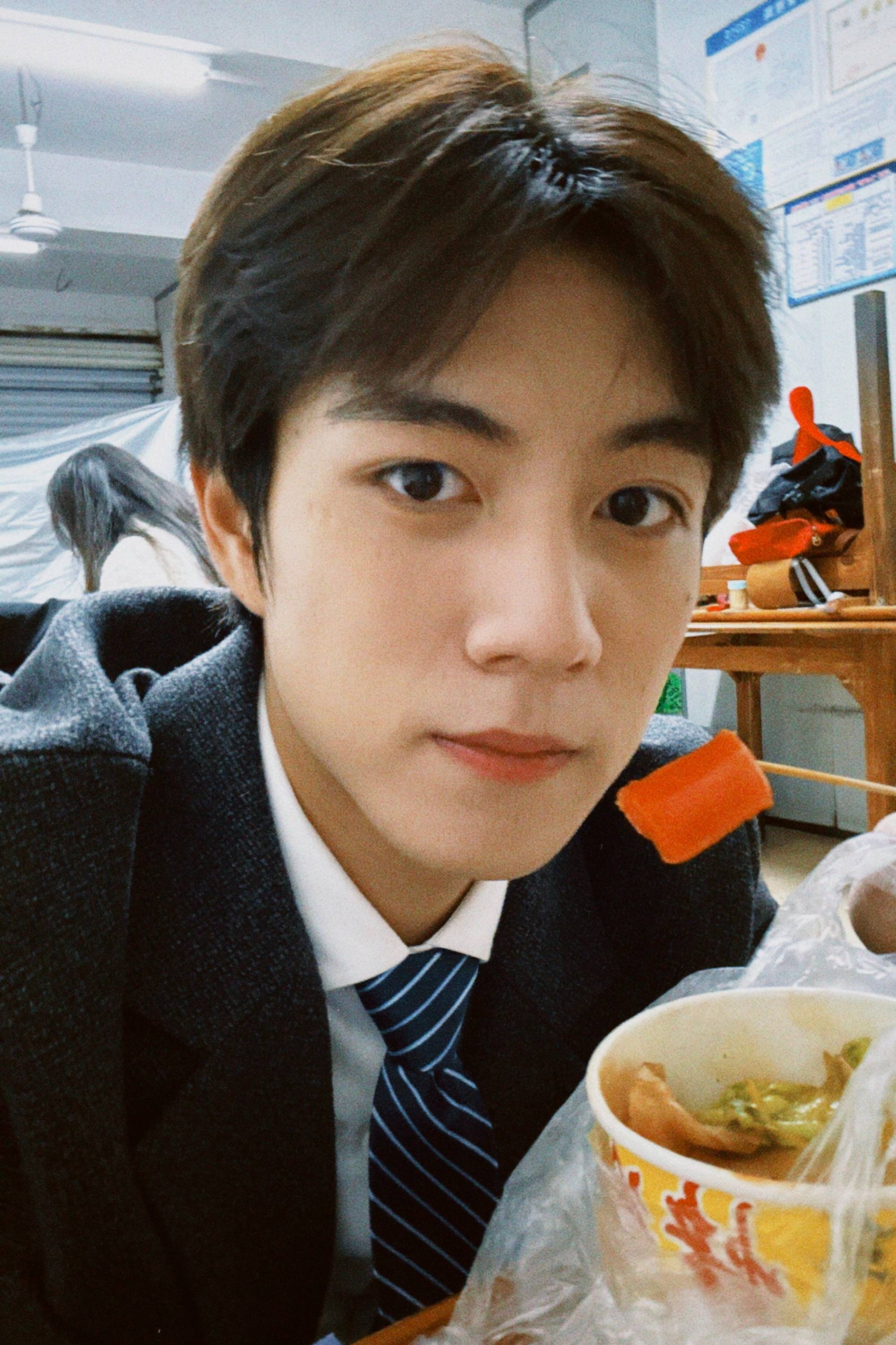 赵一博站姐回应闭站：粉丝不是不付出努力就可以留住的存在