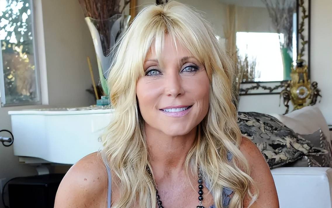 原创            好莱坞女星吞枪自杀，吸毒成瘾负债累累，20年没拍戏靠抚养费生存