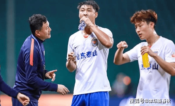 原创            足坛反腐再现大鱼！金敬道叫大哥，给郝伟260万，做球助辽足保级