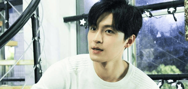 原创            34岁男星官宣退圈，曾和肖战王一博合作！