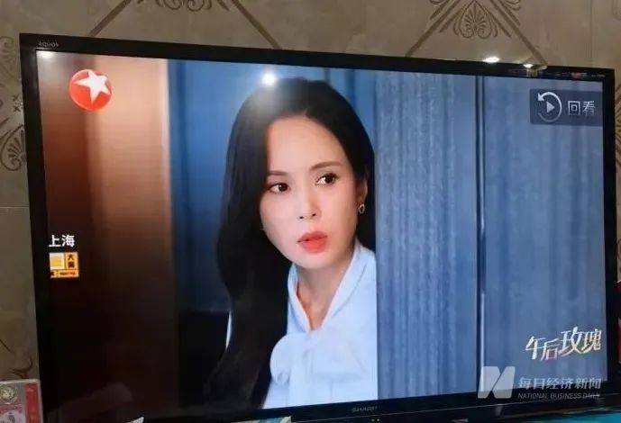 考古|李若彤演短剧吊打热播剧!瘦到48公斤腹肌明显,力证59岁正是闯的年纪