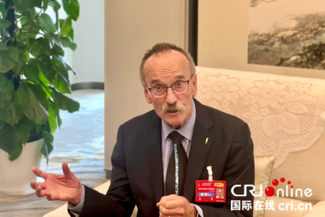 新西兰皇家学会原主席：中关村论坛展现中国高水平合作与创新趋势