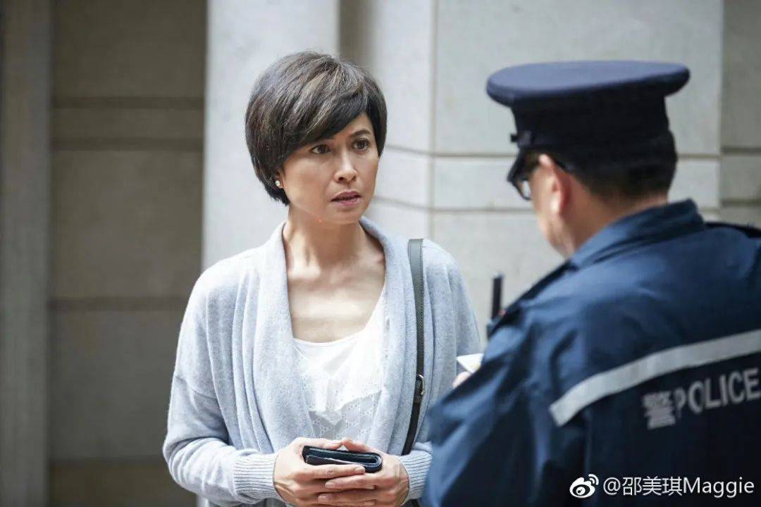 邵美琪60岁生日获粉丝送特别款蛋糕,回巢拍剧与老拍档演夫妻非常开心