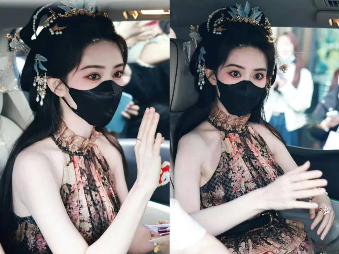 原创            孟子义参加《大侦探》录制,蓝色古装清雅又明艳,妆造不输电视剧