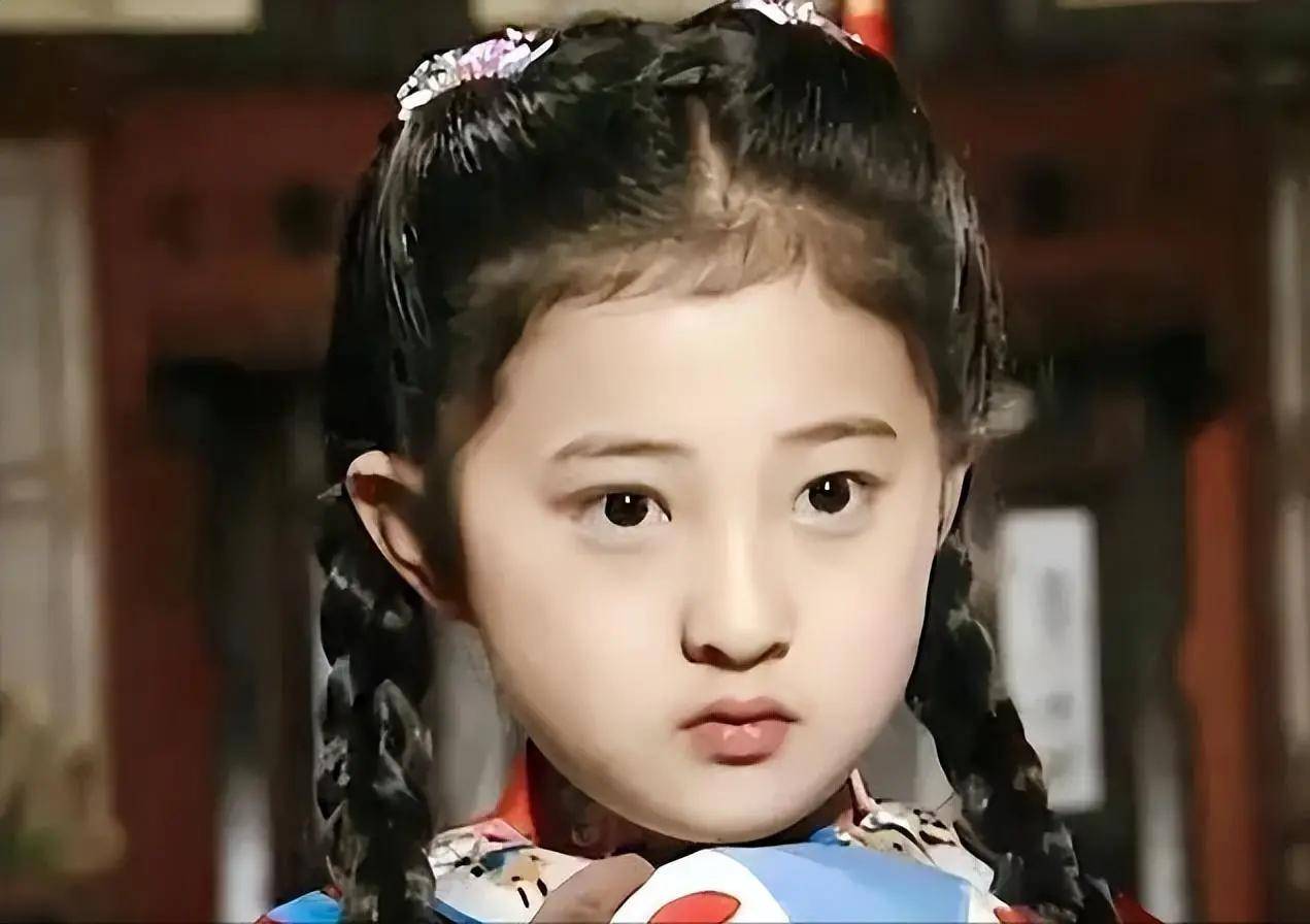 原创            “小婉君”金铭44岁现状，个子太矮，事业受挫，单身未婚未孕