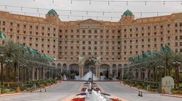 一座酒店、两个房间、三门心思 揭秘美俄乌在利雅得的28小时