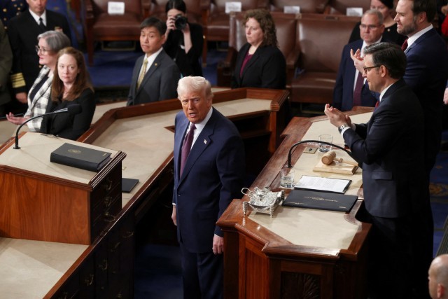 和评理 | 关税不是魔法棒：短视的政治筹码 长期的全民代价