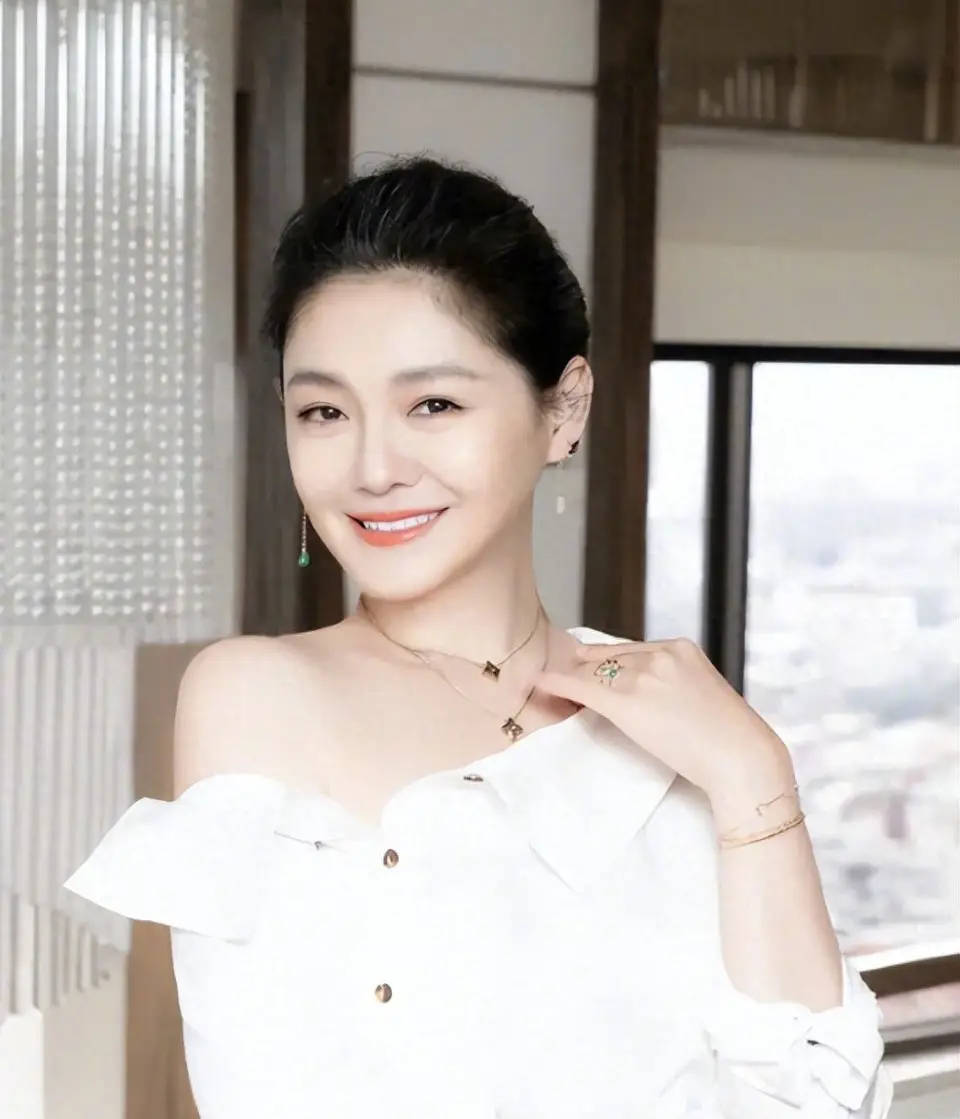 大S最终墓地敲定!与女歌手邓丽君相邻