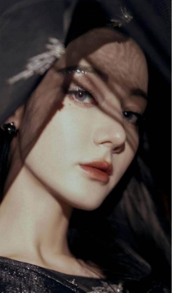 迪丽热巴-暗夜蔷薇