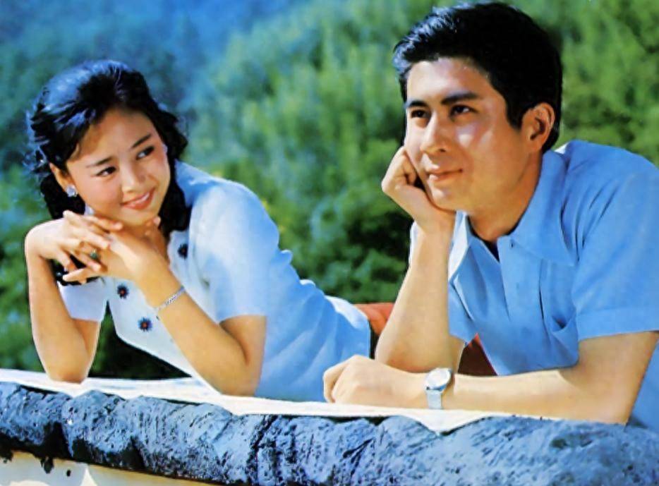 原创            演员郭凯敏：与相伴6年张芝华离婚后，转身娶尤勇前妻，终获幸福