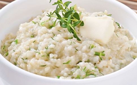 30 字左右符合 SEO 的新标题：治疗颈椎病的四款养生粥推荐及功效