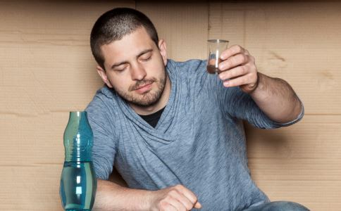 女性痛经治疗之药酒秘方大揭秘（30 字以内）