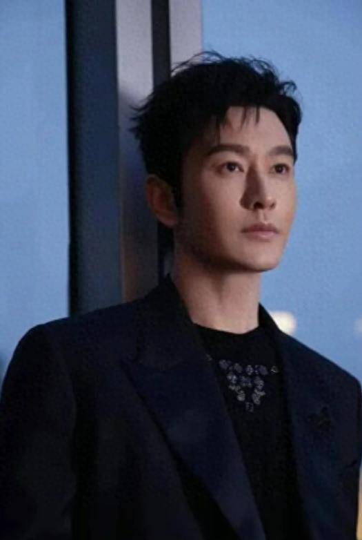 黄晓明最新状态变油腻，知情人曝他已得一女，他和叶珂风评调转