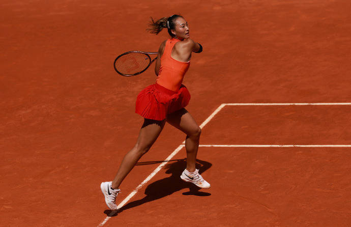 又是一轮游！郑钦文0-2止步马德里大师赛次轮