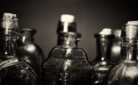 “生姜泡酒功效大揭秘！你不可不知的好处”